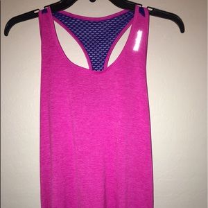 Workout tank top